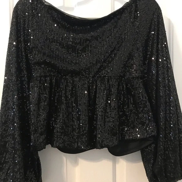 GLIMMER SPARKLE & SHINE SEQUIN BALLOON SLEEVE TWIST FRONT TOP Black S Christmas - Picture 11 of 13